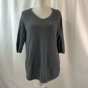 Covington Petite Gray Pullover V-Neck Sweater Size Medium